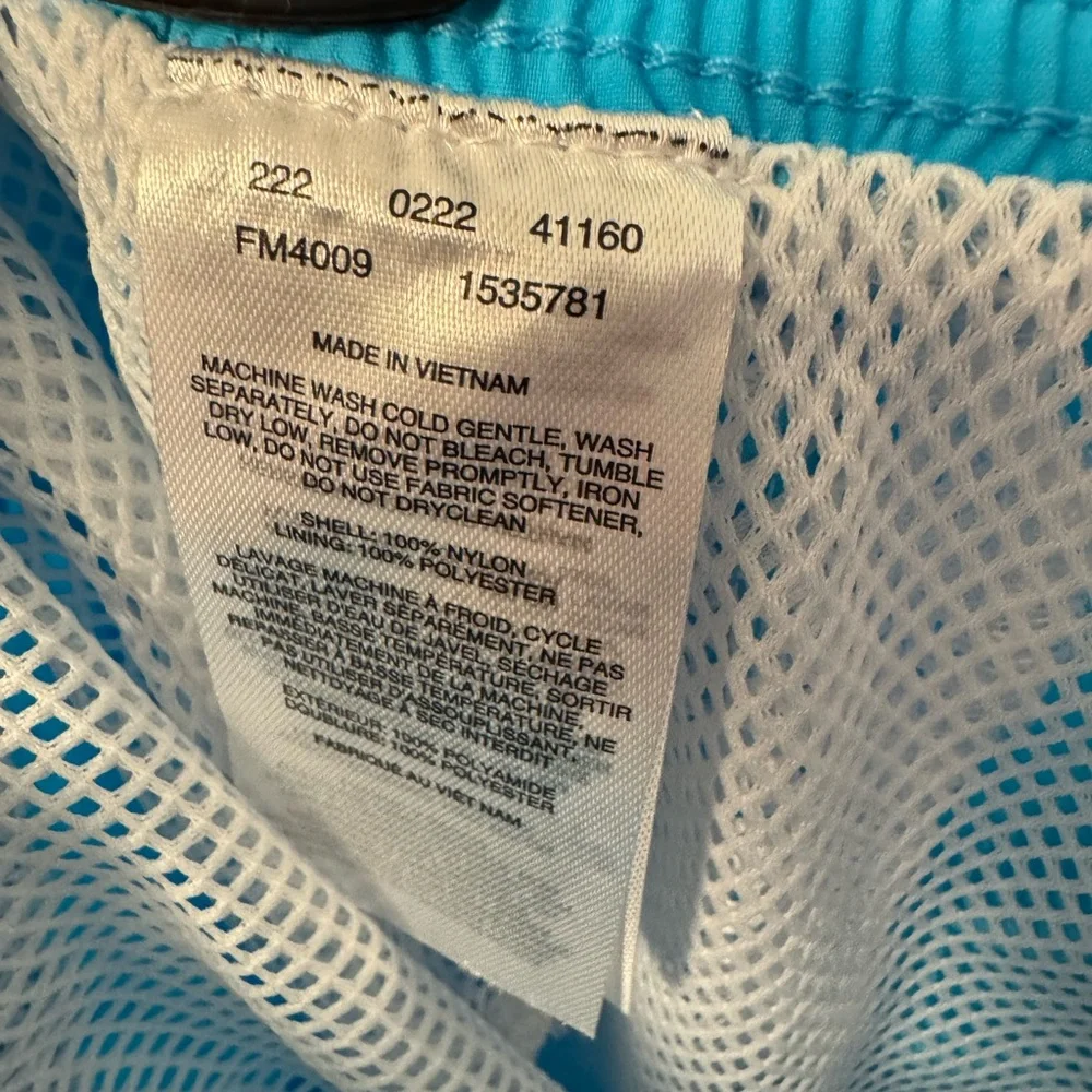 New Columbia PFG Omni shade Backcast Water Shorts Medium M Aqua Blue Men’s Swim
